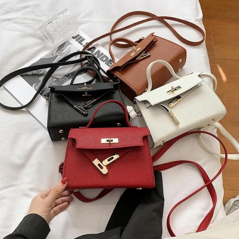 🎉New Quiet Luxury Stylish Crossbody Bag Small Square Shoulder Handbag
